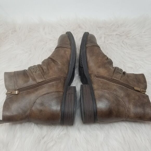 GLOBAL WIN BROWN FAUX LEATHER BOOTS. SIZE 8.5 - Picture 9 of 12